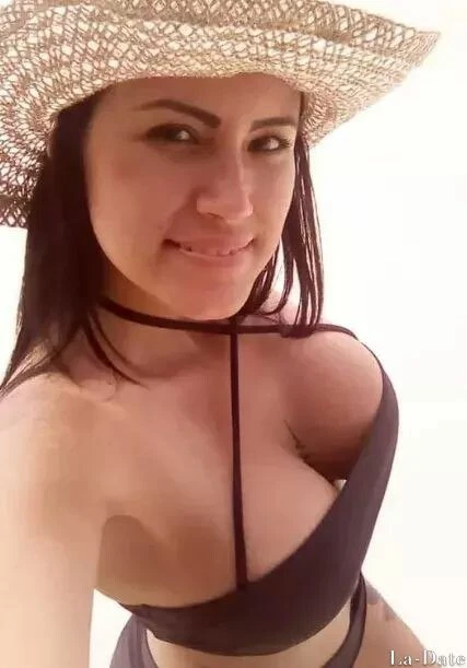 Saray Profile image 3