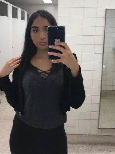 Isabella Profile image 3