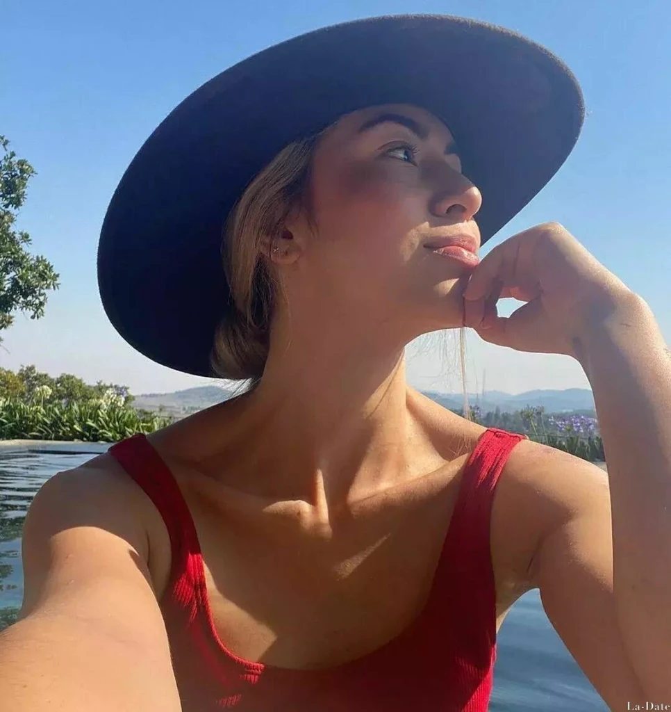 Maria Profile image 1