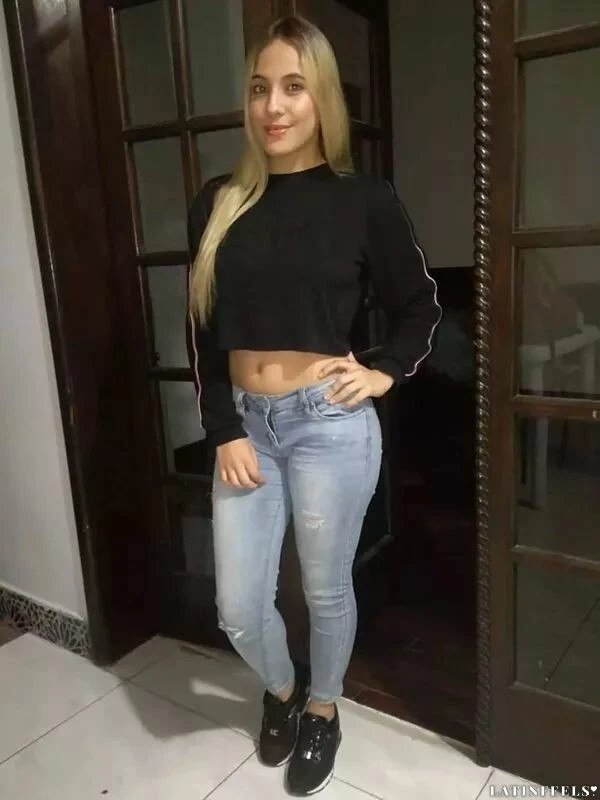Alejandra Profile image 1