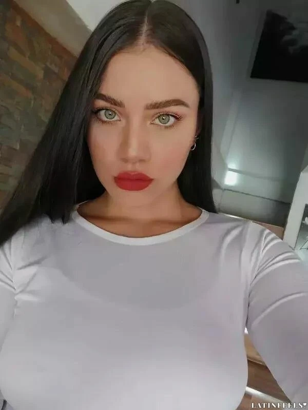 Marcela Profile image 2