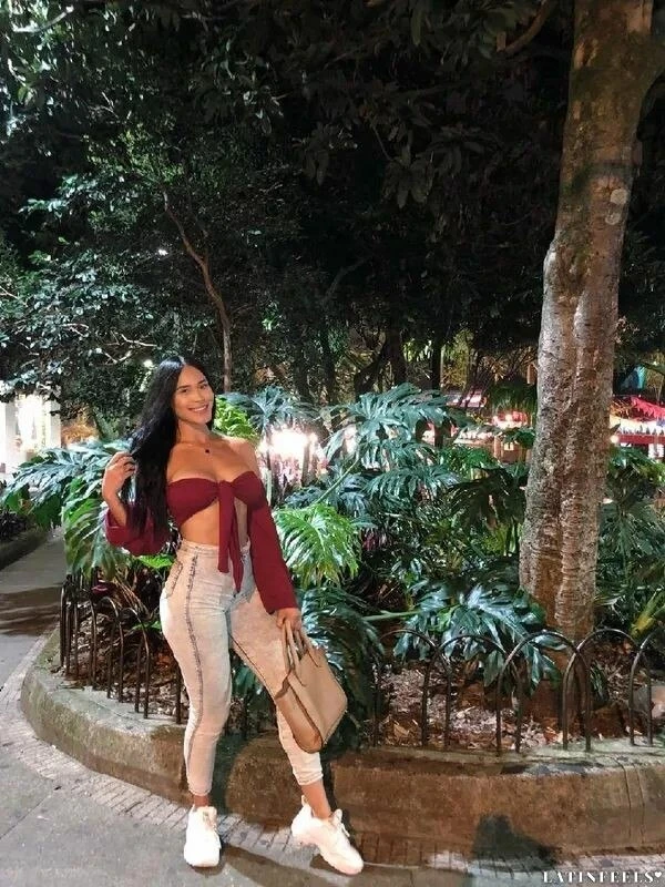 Sandra Profile image 2