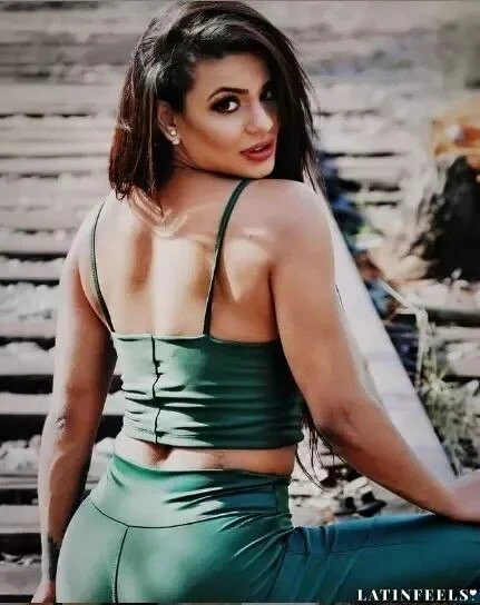 Adriana Profile image 2