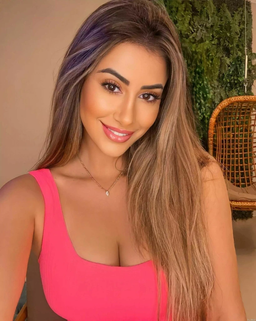 Florence Profile image 2