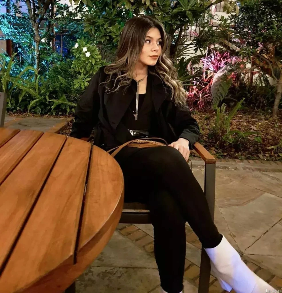 Diana Profile image 3