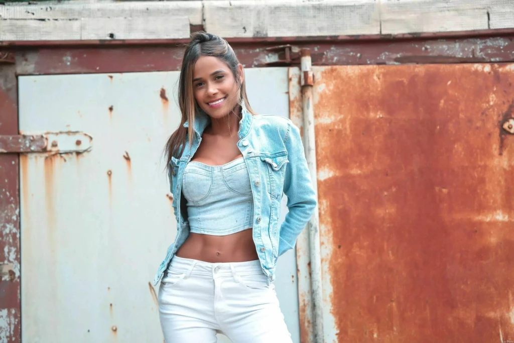 Leticia Profile image 1