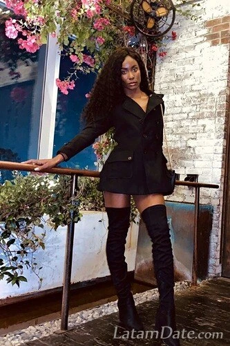 Daniela Profile image 2