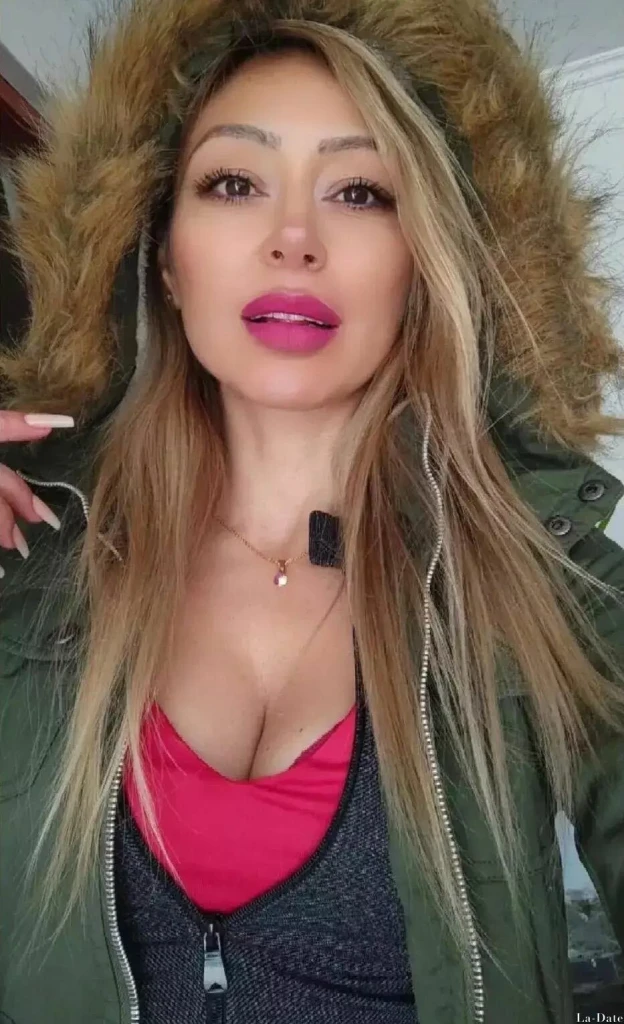 Carmen Profile image 1