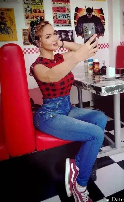 Cecibel Profile image 4