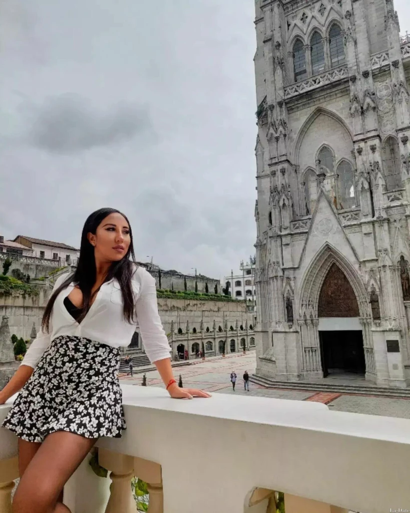 Flor Maria Profile image 2